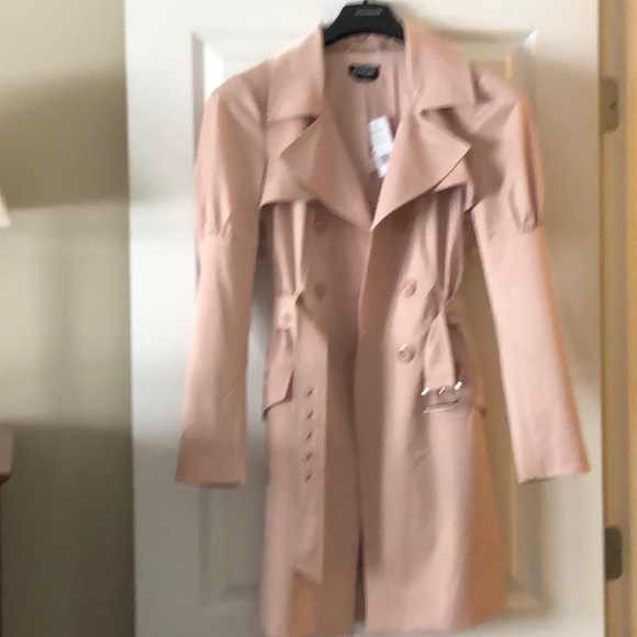 Bebe NWT blush pink trench coat - Picture 3 of 6